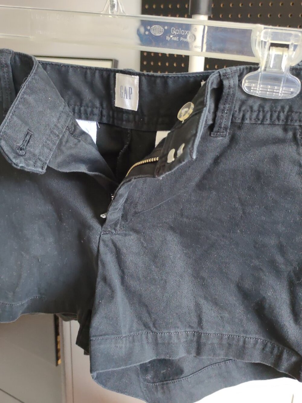 Gap women's shorts size 2 black cotton city short